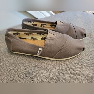 Like New. Women's Size 5 Toms Shoes